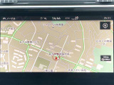 スマートフォン用アプリ[Apple CarPlay][Android Auto]対応の純正ナビ Discover Proを装備、ラジオ、地デジTV、SDカード、USB、Bluetoothも対応。