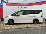 セレナ 1.2 e-POWER ハイウェイスター V 