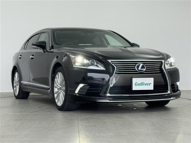 LS 600h バージョンL 4WD サンルーフ