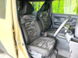 運転席シート廻りは使用感も少なく、良好な状態となっています。前オーナー様が丁寧に使っていたことがよくわかりますね。