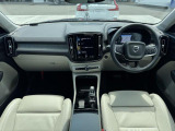 XC40 B4 AWD インスクリプション 4WD 