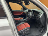 X3 M40d ディーゼル 4WD 本革シート