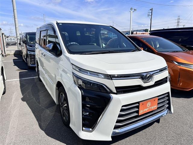 ヴォクシー 2.0 ZS 煌 9型ナビTV両側電動ドア衝突軽減7人乗
