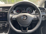 内装クリーニングも施しております。内装の綺麗なお車は気持ちが良くオススメさせていただく1つのポイントになっております。