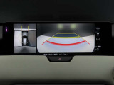 360°モニターが標準装備されておりますので、細い道や狭い駐車場でもラクラク♪ 視認性もバッチリです。