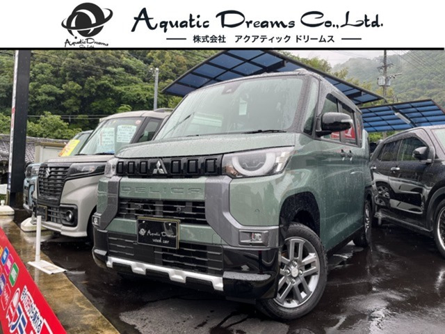 デリカミニ T プレミアム 4WD 