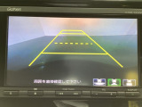 バックでの車庫入れも安心です! リアカメラが付いているバックモニター付のナビを装備しております。操作線もついており距離感も画面から確認できます。
