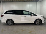 両側パワースライドドア狭い駐車場の乗り降りやお子様にも安心して開閉ができます。