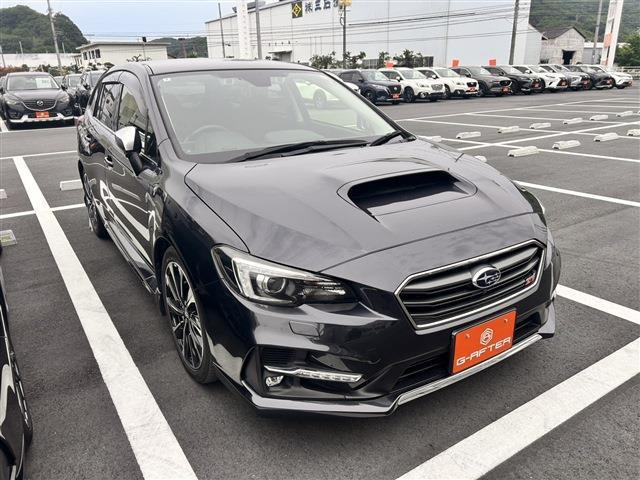 レヴォーグ 2.0 STI スポーツ アイサイト 4WD 300PS純正8型ナビTV赤黒革デジタルミラー