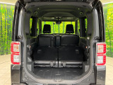 普段のお買い物や通勤、送迎等に十分な荷室スペースを確保しております。セカンドシートを倒すと、大きな荷物の積載も可能です♪