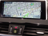 iDriveHDDナビゲーションになります。操作はコントローラーとタッチパネルにて操作いただけます。