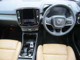 XC40 B4 AWD インスクリプション 4WD 