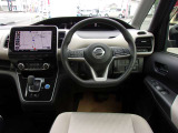 セレナ 1.2 e-POWER ハイウェイスター V 