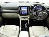 XC40 ウルトラ B4 AWD 4WD 