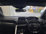 プジョー独自のi-Cockpit