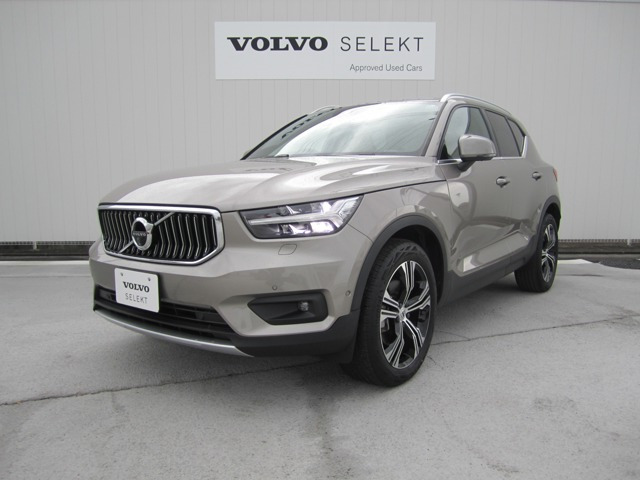 XC40 B4 AWD インスクリプション 4WD 