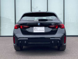 ご納車前には、BMWを熟知したメカニックによる100項目の点検・整備を行います。不具合箇所、交換時期に達している部品に関しましては、全て当社負担で交換してからのご納車となります。