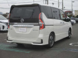 セレナ 1.2 e-POWER ハイウェイスター V 