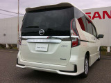 セレナ 2.0 ハイウェイスター V 4WD 