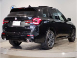BMWのお車は、“駆け抜ける歓び”を体現しております。走行の安定性とコーナリングの良さを追求し、思い通りにハンドルの操作可能です。