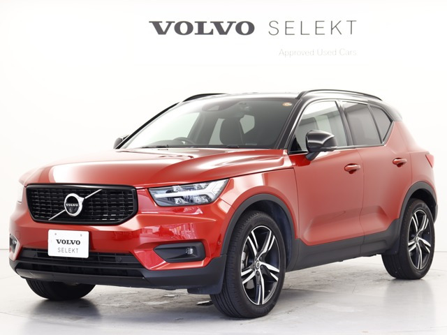 XC40 B4 AWD Rデザイン 4WD 