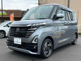 斜めからのフロントビュー。