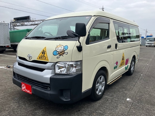 ハイエース  