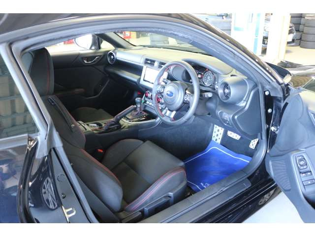 スバル BRZ 2.4 R の中古車詳細 (43,000km, クリスタルブラック