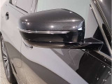 【BMWミラー】視認性の高いスタイリッシュなミラー。自動防眩機能も付いており夜間のドライビングをサポートします。