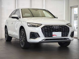 SUVとクーペが融合したアウディQ5スポーツバックは、街でもアウトドアでも自然に溶け込むデザインとなっています。