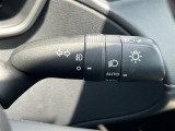 【オートライト(AUTO)】外の明るさをシステムが感知して、自動でヘッドライトが点灯します!ヘッドライトをつけ忘れを防ぐ便利機能です。