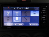 純正ナビを装備。タッチパネル式で使いやすく、お出かけもラクラクです。