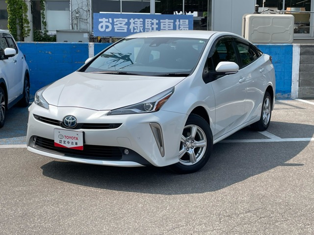 プリウス 1.8 S セーフティ プラスII E-Four 4WD 