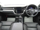 V60 リチャージ PHEV T6 AWD アルティメット 4WD 