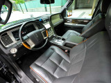 ディ-ラ-車/整備記録簿多数/実走行/切替式4WD/後席モニタ-2台/2ndベンチシ-ト/3列席8人乗り/電動サイドSTEP/電動トランク/ナビ/TV/DVD/Bカメラ/黒革/シ-トヒ-タ-/ベンチレ-ション/VIPERセキュリティ