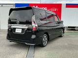 セレナ 1.2 e-POWER ハイウェイスター V 