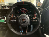 NISMO専用本革・アルカンターラ巻ステアリング(レッドセンターマーク、レッドステッチ付)
