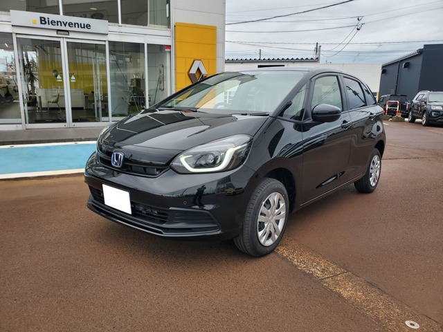 フィット  1.5 e:HEV ベーシック 4WD