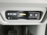高速道路のご利用時にとても便利です。ETCカードを差し込むだけで料金所での現金支払いが不要となりスムーズに通過できます。
