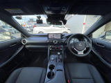 IS 300h 4WD 本革シート