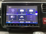 ナビゲーションはフルセグTV、Gathers純正メモリーナビを搭載しています。Bluetoothオーディオ機能がありますので、スマートフォンなどの音楽も再生できます。