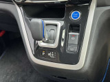 シフトも軽くて運転しやすい!セーフティパックBがオプションで付きなので、インテリジェント パーキングアシストも☆電動のパーキングやオートブレーキホールドなどの便利な装備も付いてますよ★