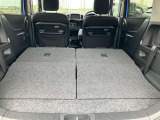 後部座席のアレンジで大きな荷物もたくさん積み込みが出来ます☆