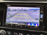 便利な3ビュー切り替え、ガイド線表示付きのバックカメラです!後退時、後方の視界をサポートします!