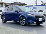 エマージェンシーブレーキ(衝突被害軽減ブレーキ)、フロントカメラが車両や歩行者を検知し警告音と共に衝突回避、軽減をアシストしてくれます。