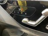 車両は屋内展示しておりますので天候に関係なくごゆっくりコンディションご確認頂けます。車両を倉庫へ保管している場合が御座いますのでご来店前に在庫確認頂けると幸いです。TEL 072-784-8800