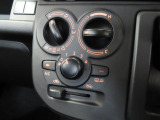 気温に合わせて直感的に操作することで、車内をいつでも快適に保てます。
