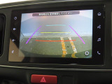 バックカメラ装備。駐車が苦手な方には欠かせません。