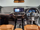 ☆センターパネルを運転席側に僅かに傾けたBMW独特のインパネ☆【駆け抜ける歓び】はここからもスタートしております☆