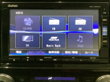 ナビゲーションはフルセグTV対応のGathers純正メモリーナビを搭載しています。Bluetoothオーディオ機能がありますので、スマートフォンなどの音楽も再生できます。